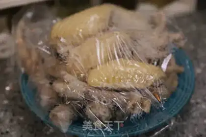 Make Spicy chicken claw wings step 20