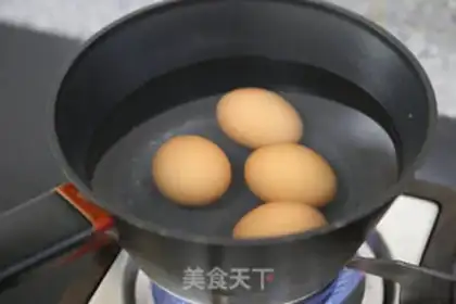 Make Spicy chicken claw wings step 21
