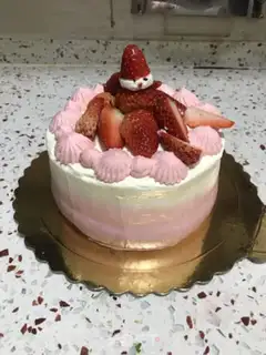 Make Strawberry cream cake step 30