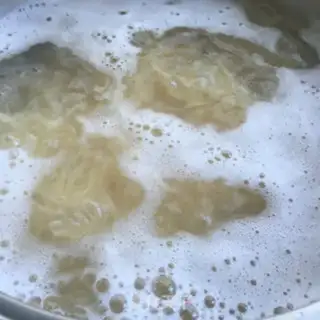 Make Bacon shrimp cream pasta step 2