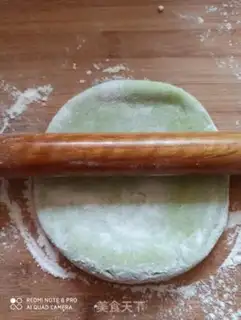 Make Handy spinach to the surface step 4