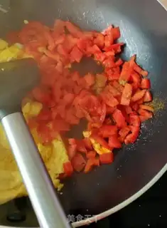 Make Tomato eggs step 2