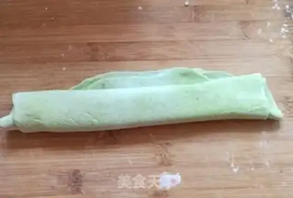 Make Handy spinach to the surface step 6