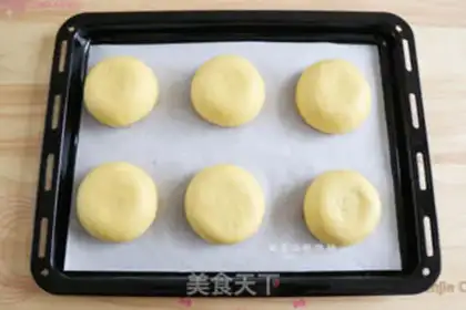 Make Japanese pumpkin bean buns step 10