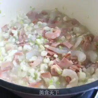 Make Bacon shrimp cream pasta step 8