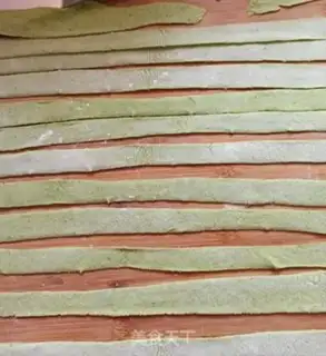 Make Handy spinach to the surface step 8
