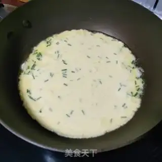 Make Fish pine egg pancakes step 1