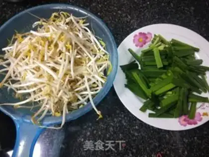 Make Soccer bean sprouts step 0