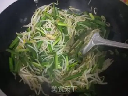 Make Soccer bean sprouts step 4
