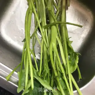 Make Homemade spinach step 1