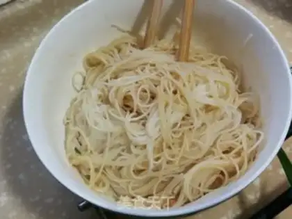 Make Celery carrot noodles step 1