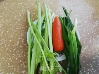 Make Celery carrot noodles step 2