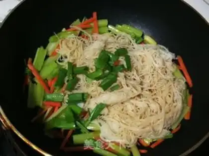 Make Celery carrot noodles step 7