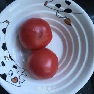 Make Garlic tomato fried eggs step 1