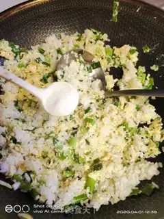 Make Onion egg fried rice step 5