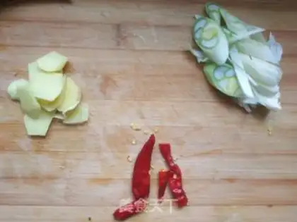 Make Red elbow step 3
