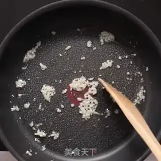 Make Spicy sauce toast step 4