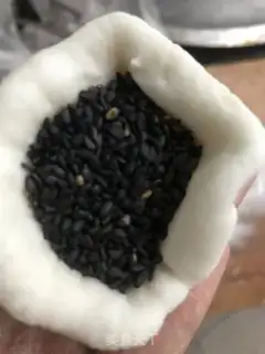 Make The rice sesame pie step 0