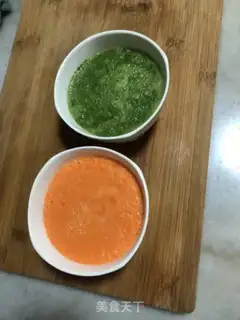 Make Two colored hands, fried noodles step 14