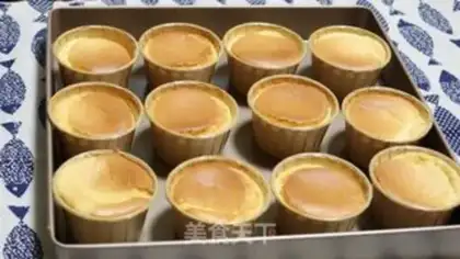 Make Strawberry cupcakes step 8