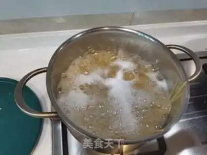 Make Italian bacon mushroom noodles step 3