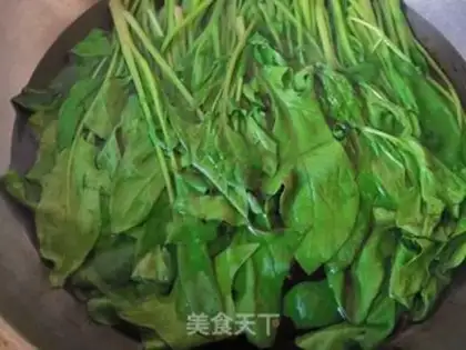Make Garlic spinach step 1