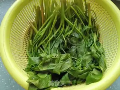 Make Garlic spinach step 2