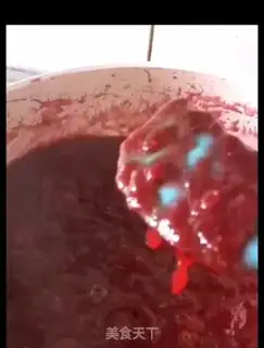 Make Homemade strawberry sauce step 5