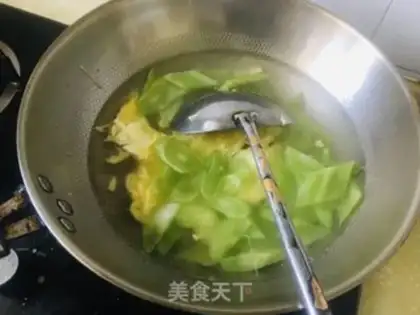 Make Fried egg soup step 4