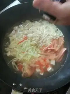 Make Gold pins, mushrooms, tofu soup step 5