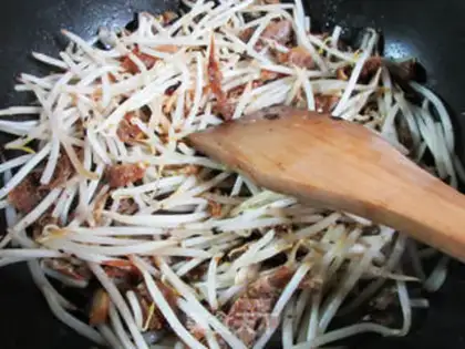 Make The beanfish fried green bean bud step 3