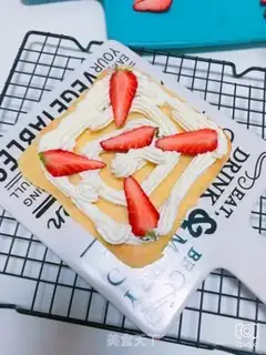 Make Strawberry lasagna step 7