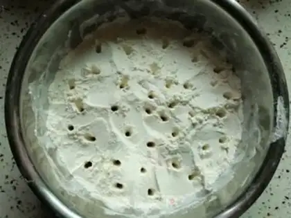 Make Homemade low-banded flour step 1