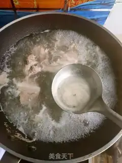 Make Mountain medicine and bone soup step 1