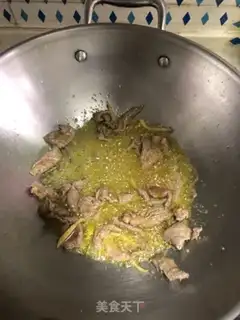 Make Three-colour beef chips step 1