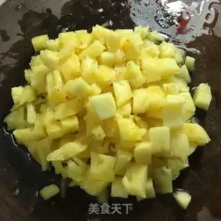 Make Pineapple cheesecake step 1