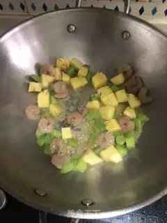 Make Three-colour shrimp step 3