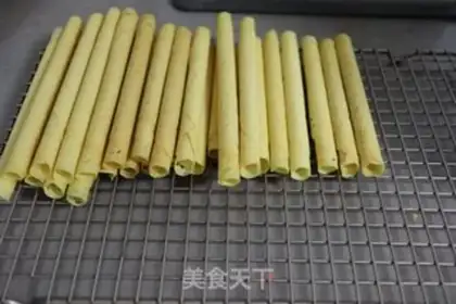 Make Egg rolls step 17