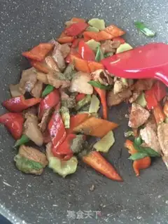 Make Red pepper fried meat step 13