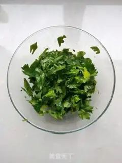 Make Celery leaves and fried eggs step 3