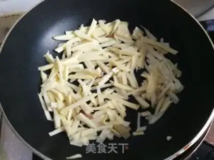 Make Spring fried meat step 3