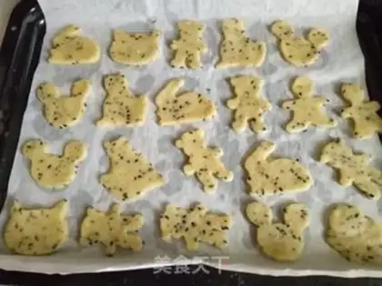 Make Black sesame cartoon cookies step 7