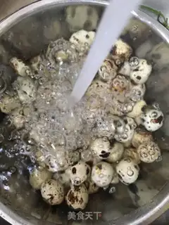 Make Five quail eggs step 1