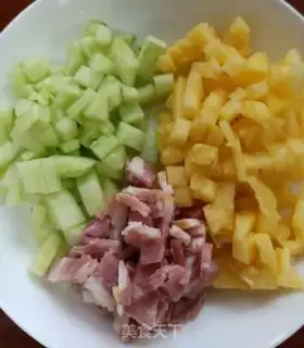 Make Garlic olive oil bacon fried rice step 0