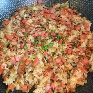 Make Frozen ham rice step 6
