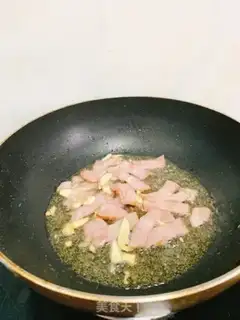 Make Bacon and broccoli step 4