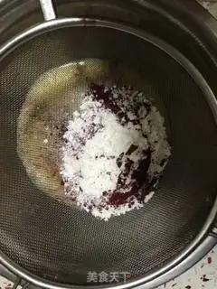 Make Strawberry cream cake step 2