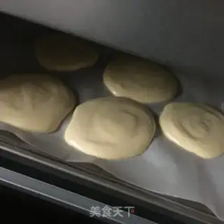 Make Grenade strawberry hug step 7