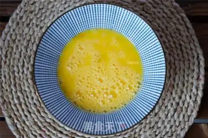 Make cucumber eggs for food step 2