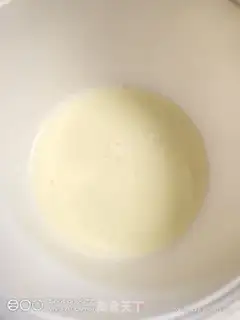 Make Coco strawberry naked cake step 5